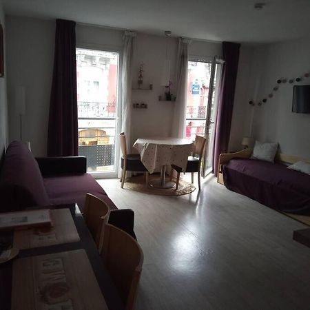 Agreable Studio Familial A Lourdes, Proche Gare Екстериор снимка