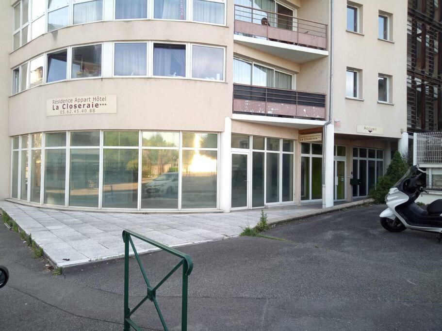 Agreable Studio Familial A Lourdes, Proche Gare Екстериор снимка
