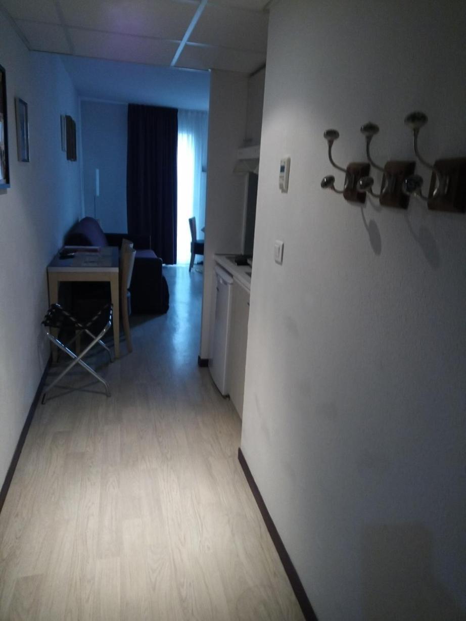 Agreable Studio Familial A Lourdes, Proche Gare Екстериор снимка